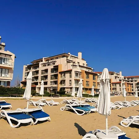 бийч - Апартамент *