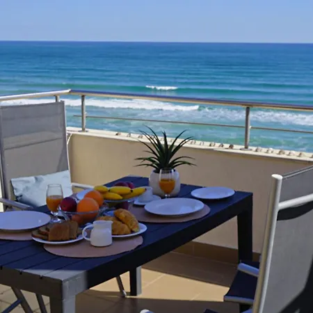 бийч - Апартамент *